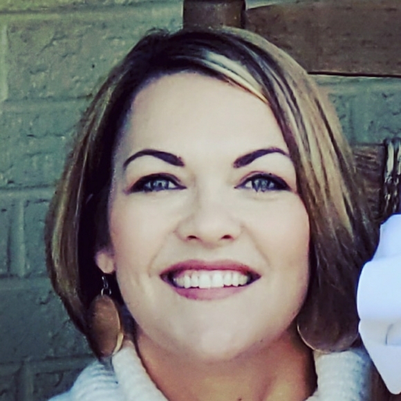 Meet your Posher, Dree - Picture 2 of 6